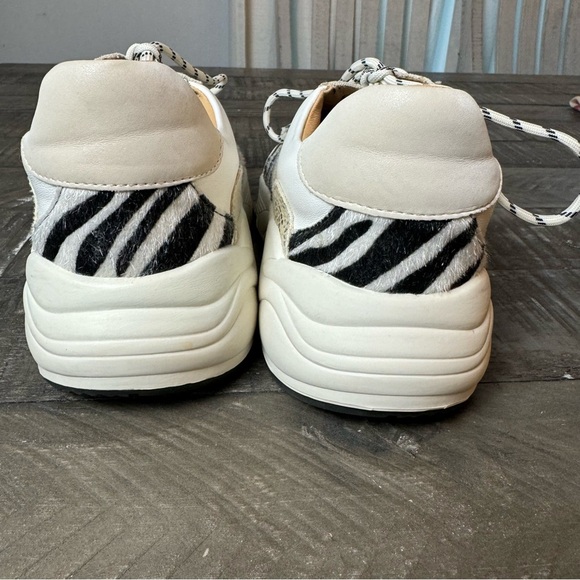 Beige Penelope Oasis Society Funky Platform Sneaker Animal Print Size 9 - Picture 5 of 8